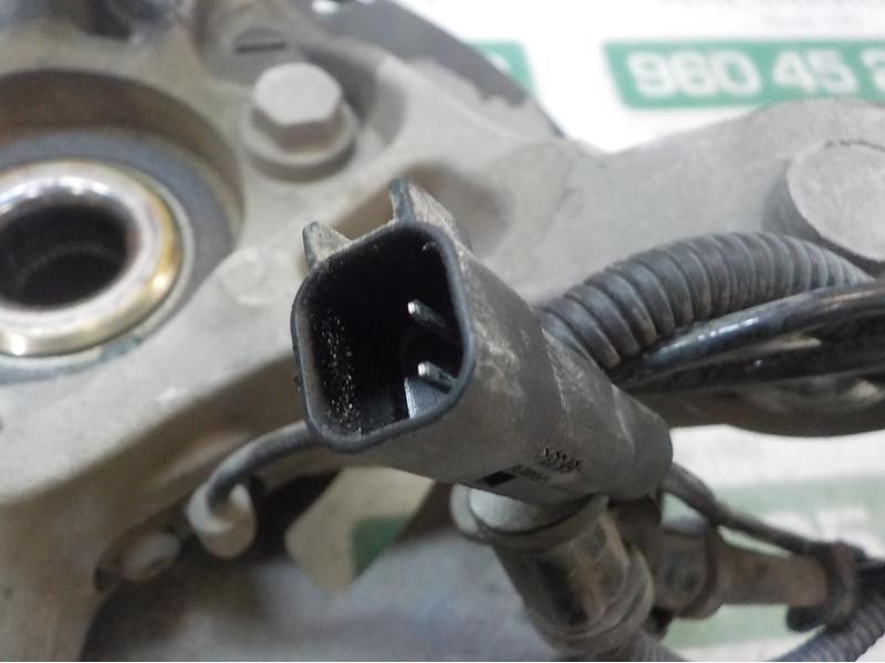 Recambio de mangueta delantera izquierda para opel astra j lim. selective referencia OEM IAM 13319480  