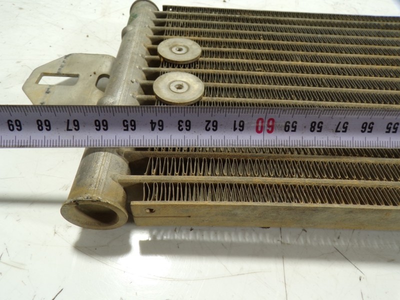 Recambio de radiador aceite para volkswagen touareg (7l6) 3.0 v6 tdi dpf referencia OEM IAM 7L0317021  