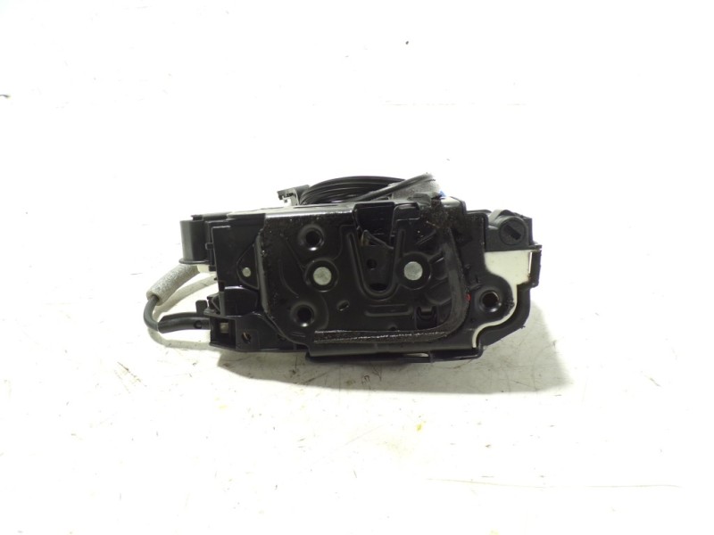 Recambio de cerradura puerta delantera derecha para volkswagen scirocco (138) r-line bmt referencia OEM IAM 5N1837016M 5N1837016