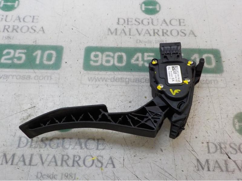 Recambio de potenciometro pedal para opel astra j lim. selective referencia OEM IAM 13252702 13252702 