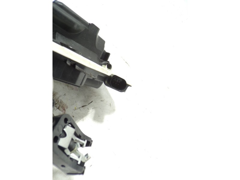 Recambio de cerradura puerta delantera derecha para volkswagen scirocco (138) r-line bmt referencia OEM IAM 5N1837016M 5N1837016