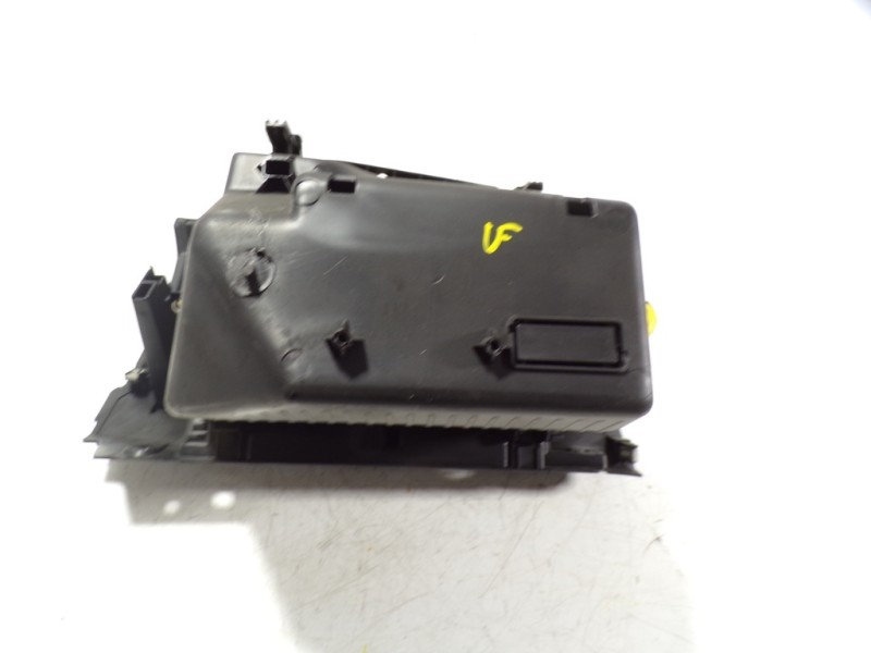 Recambio de guantera para peugeot 208 1.2 12v e-vti referencia OEM IAM 96728471ZD  