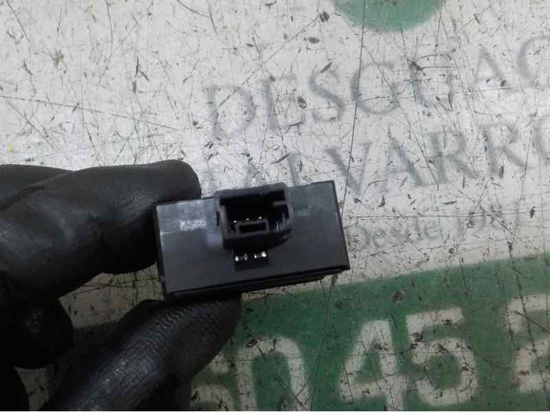 Recambio de mando multifuncion para citroën c3 1.6 16v hdi referencia OEM IAM 6490CX  