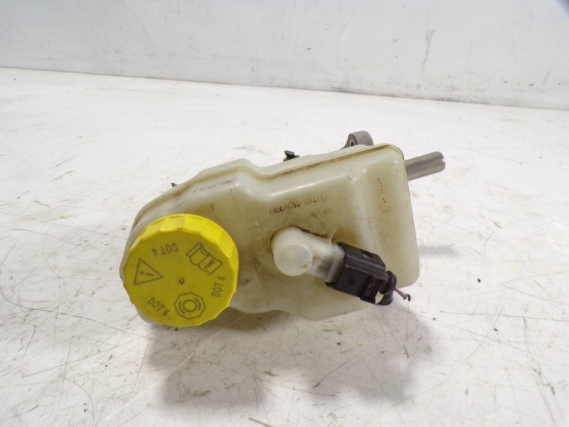 Recambio de bomba freno para seat ibiza (6p1) 1.2 tsi referencia OEM IAM 6R1611019D  