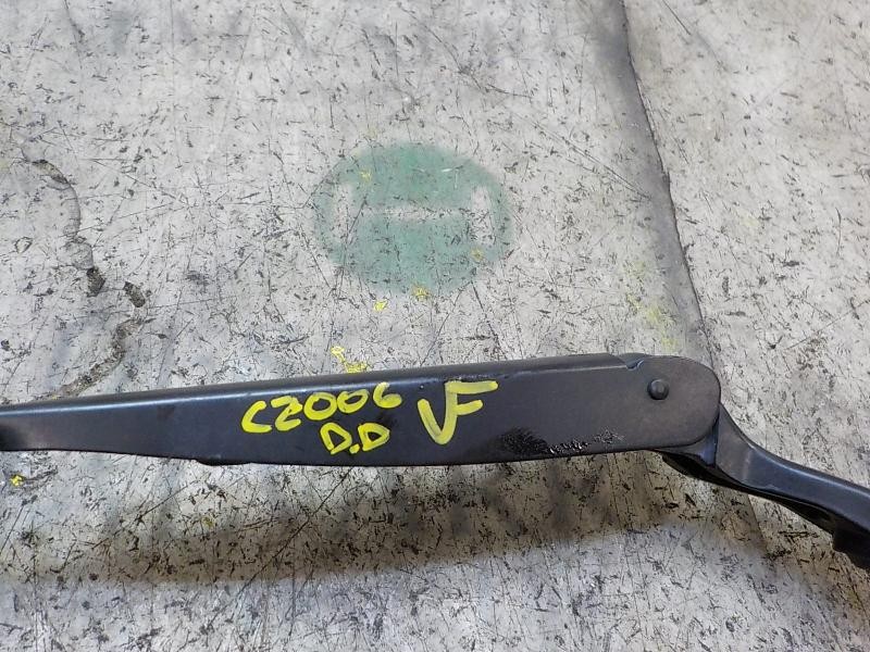 Recambio de brazo limpia delantero derecho para fiat nuova 500 (150) 1.2 cat referencia OEM IAM 735453762  