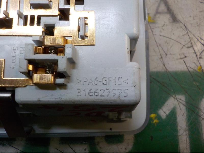 Recambio de piloto interior para opel astra j lim. selective referencia OEM IAM 22774329 316627975 