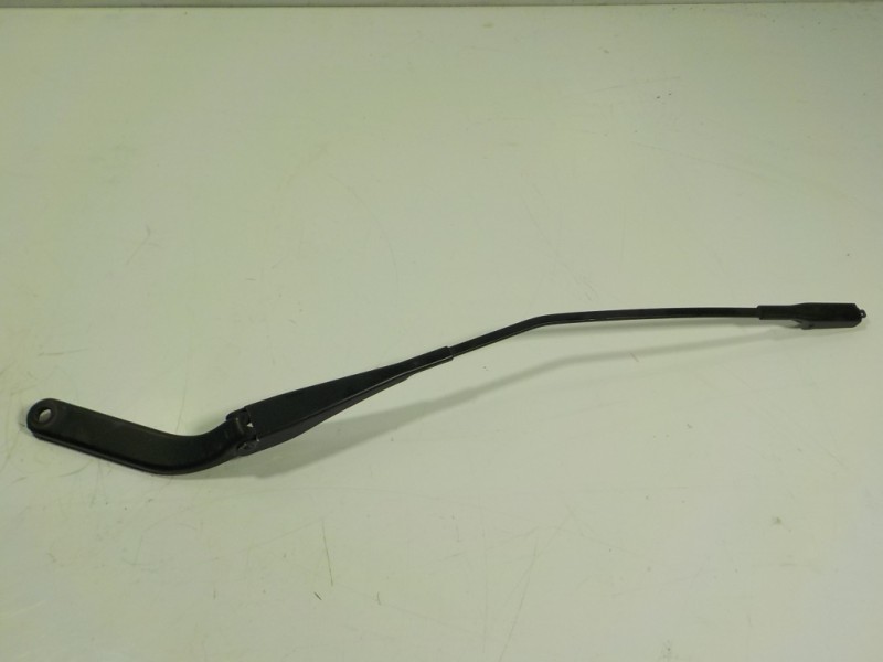 Recambio de brazo limpia delantero derecho para bmw x1 (e84) sdrive 20d referencia OEM IAM 61619450000  