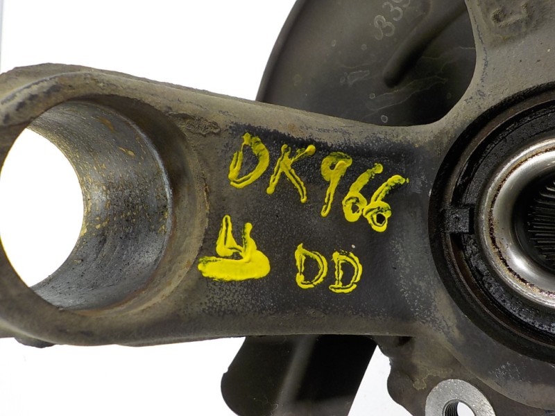 Recambio de mangueta delantera derecha para skoda rapid 1.6 tdi dpf referencia OEM IAM 6Q0407256S  6R0407621A