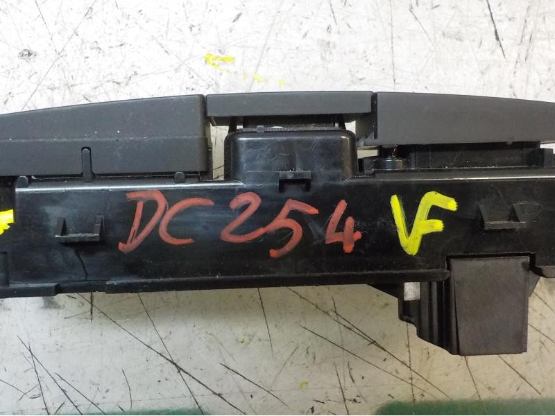 Recambio de warning para opel astra j lim. selective referencia OEM IAM 13285122 13285122 