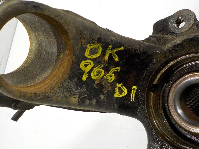 Recambio de mangueta delantera izquierda para skoda rapid 1.6 tdi dpf referencia OEM IAM 6Q0407255S  6R0407621A