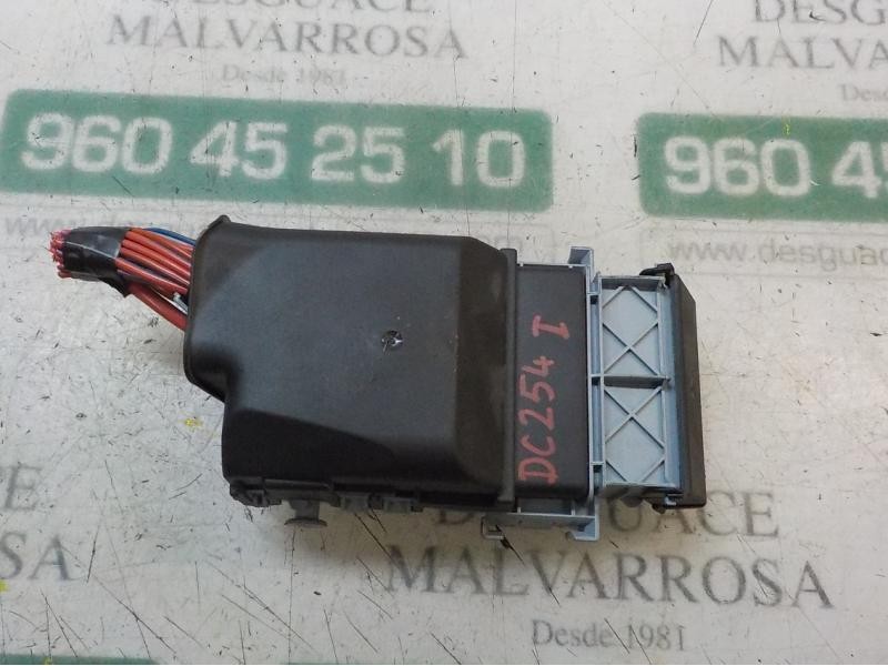 Recambio de caja reles / fusibles para opel astra j lim. selective referencia OEM IAM 13333479 13222786 