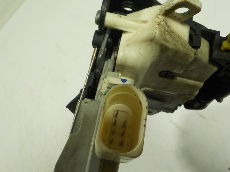 Recambio de cerradura puerta delantera derecha para audi q5 (8r) 3.0 tdi referencia OEM IAM 8J2837016C 8J2837016C 