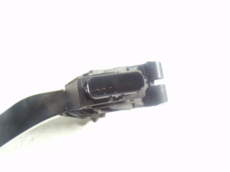 Recambio de potenciometro pedal para audi a3 sportback (8vf) 1.6 tdi referencia OEM IAM 5Q1723503H 5Q1723503H 6PV01062111