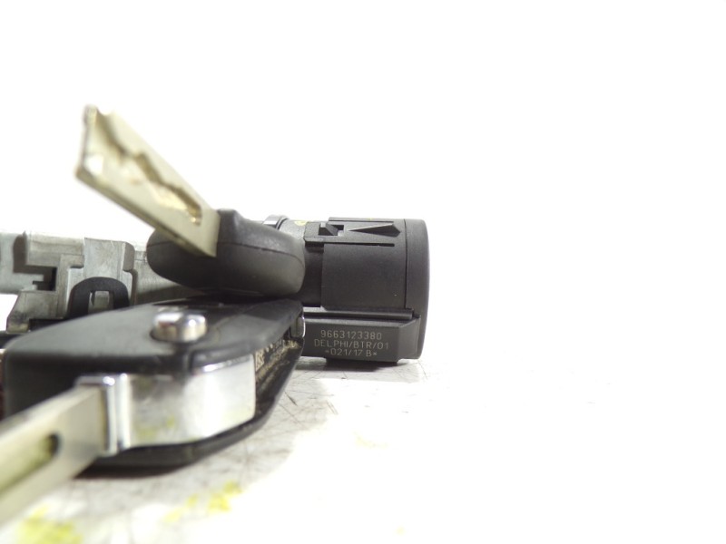 Recambio de antirrobo para citroën c4 cactus 1.2 12v vti referencia OEM IAM 1608682880 9663123380 