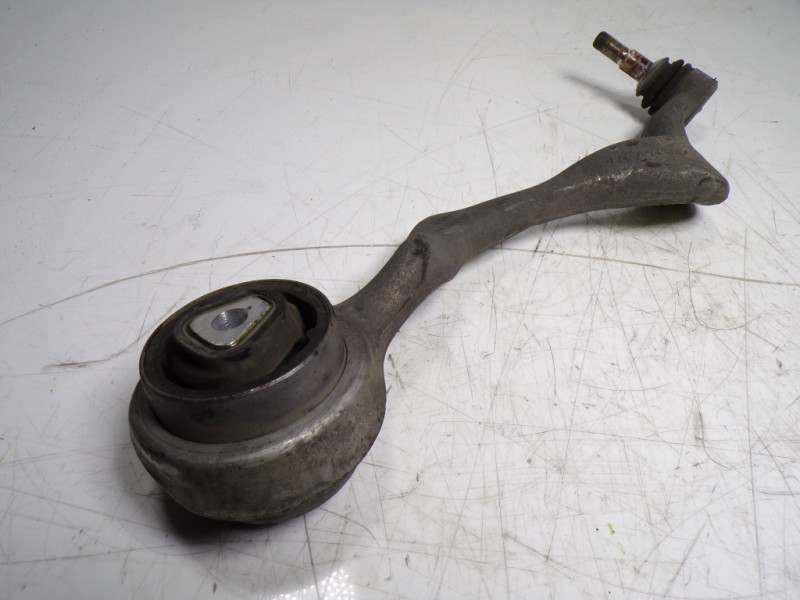 Recambio de brazo suspension inferior delantero derecho para bmw x1 (e84) sdrive 20d referencia OEM IAM 31122409598  