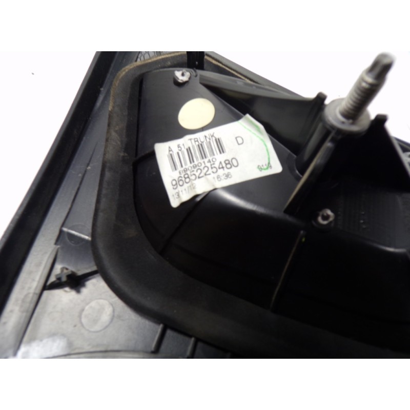 Recambio de piloto trasero derecho interior para citroën c3 1.4 hdi referencia OEM IAM 6351JC 9685225480 
