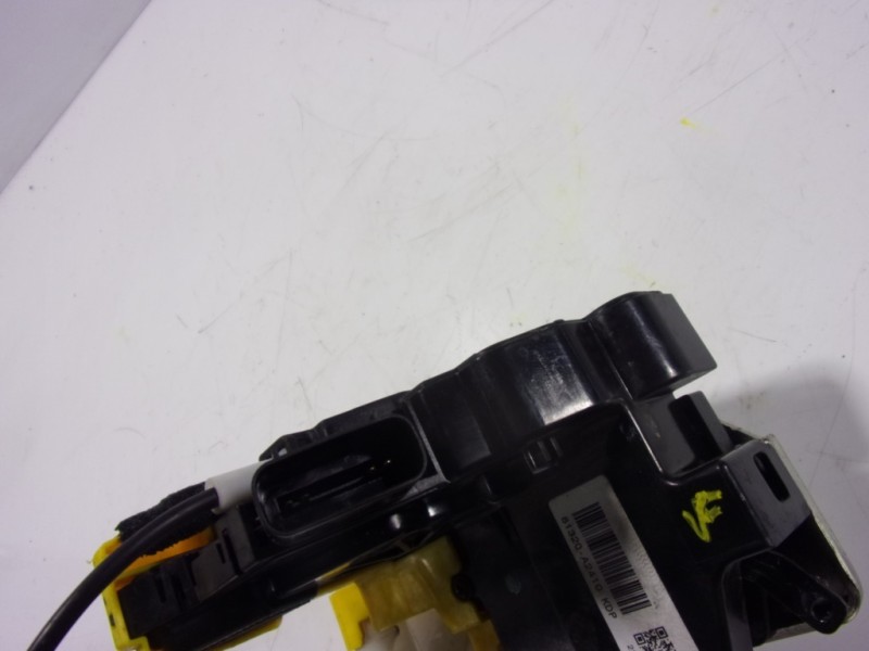 Recambio de cerradura puerta delantera derecha para kia cee´d 1.6 gdi cat referencia OEM IAM 81320A2410 81320A2410 