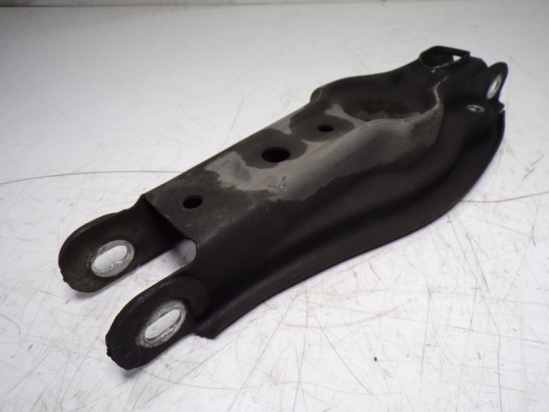 Recambio de brazo suspension inferior trasero derecho para bmw x1 (e84) sdrive 20d referencia OEM IAM 33326772899  