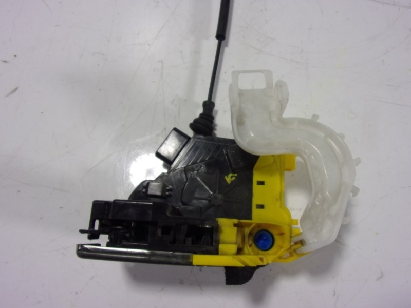 Recambio de cerradura puerta delantera izquierda para kia cee´d 1.6 gdi cat referencia OEM IAM 81310A2400 81310A2400 