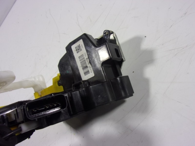 Recambio de cerradura puerta delantera izquierda para kia cee´d 1.6 gdi cat referencia OEM IAM 81310A2400 81310A2400 