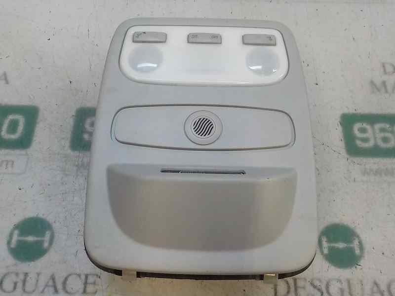 Recambio de piloto interior para renault captur 1.2 tce energy referencia OEM IAM 264300008R  