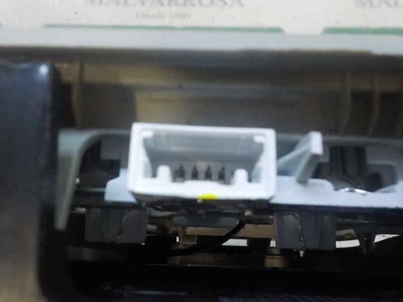 Recambio de piloto interior para renault captur 1.2 tce energy referencia OEM IAM 264300008R  