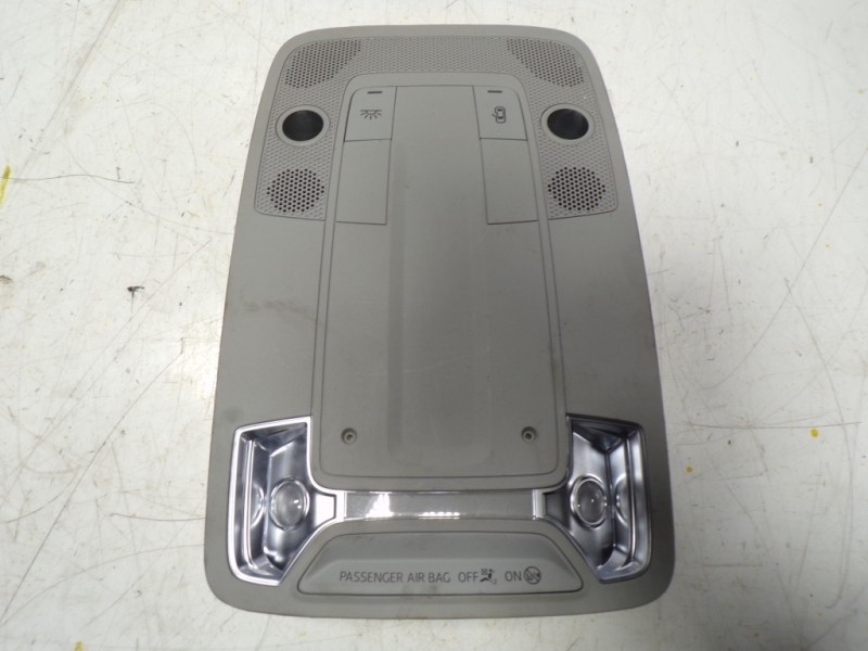 Recambio de piloto interior para audi q2 (gab) 30 tfsi advanced referencia OEM IAM 81A947135FBC5 81A947135F 025072903