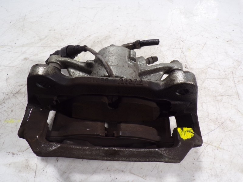 Recambio de pinza freno delantera derecha para audi q2 (gab) 30 tfsi advanced referencia OEM IAM 8V0615124  