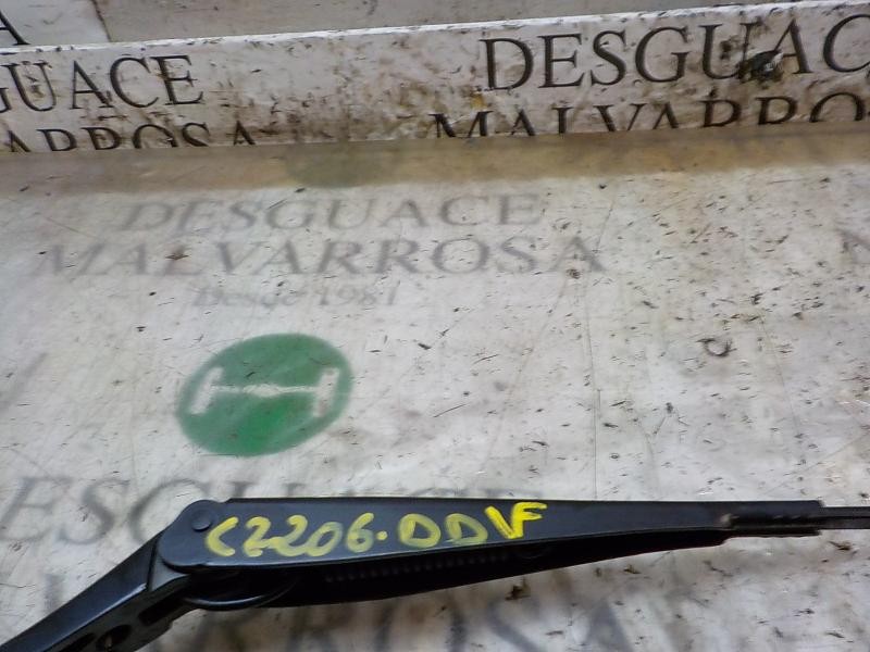 Recambio de brazo limpia delantero derecho para peugeot 308 1.6 hdi referencia OEM IAM 1610672480  