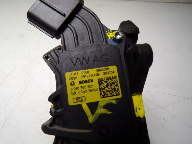 Recambio de potenciometro pedal para skoda rapid 1.6 tdi dpf referencia OEM IAM 6R1721503H 6R1721503H 