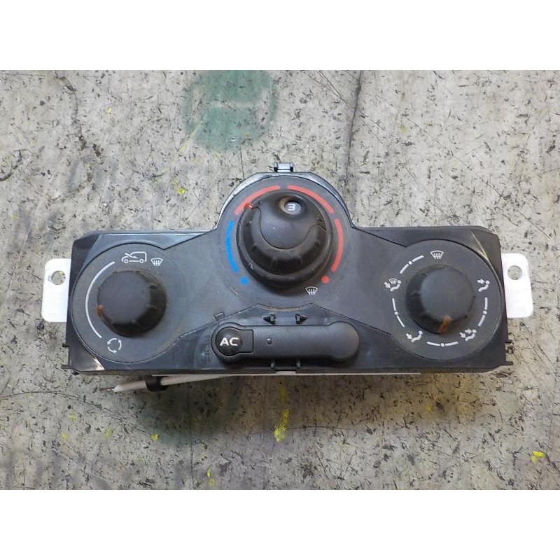 Recambio de mando calefaccion / aire acondicionado para renault kangoo 1.5 dci diesel referencia OEM IAM   