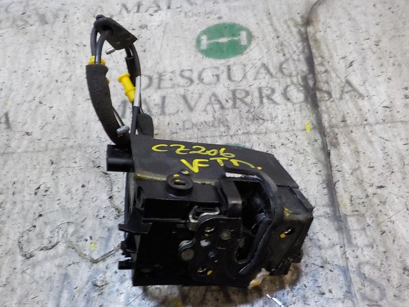 Recambio de cerradura puerta trasera derecha para peugeot 308 1.6 hdi referencia OEM IAM 9807954780  