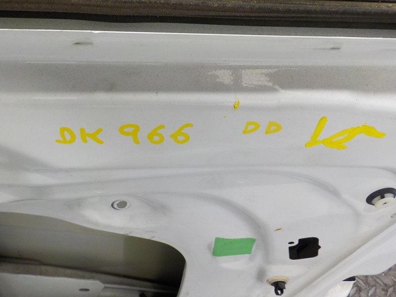 Recambio de puerta delantera derecha para skoda rapid 1.6 tdi dpf referencia OEM IAM 5JA831052C  