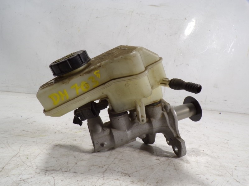 Recambio de bomba freno para seat arona 1.0 tsi referencia OEM IAM 5Q1614019ACREP  