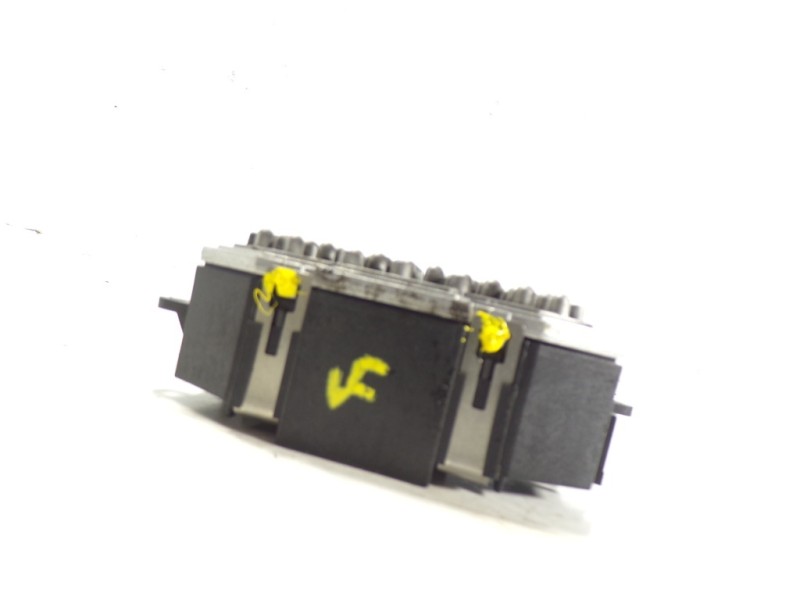 Recambio de resistencia calefaccion para volkswagen scirocco (138) r-line bmt referencia OEM IAM 3C0907521G 3C0907521G F01150008