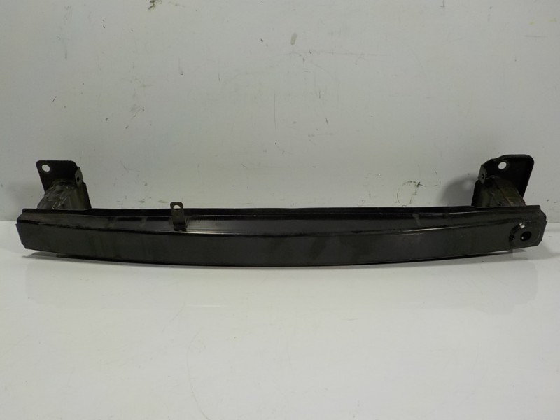 Recambio de refuerzo paragolpes delantero para skoda rapid 1.6 tdi dpf referencia OEM IAM 5JA807109A  