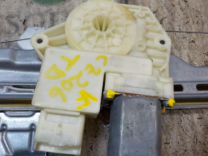 Recambio de elevalunas trasero derecho para peugeot 308 1.6 hdi referencia OEM IAM 9816273480  