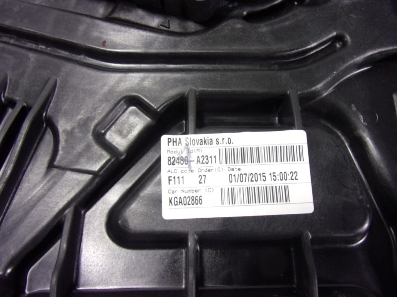 Recambio de elevalunas delantero derecho para kia cee´d 1.6 gdi cat referencia OEM IAM 82460A2010 82480A2311 