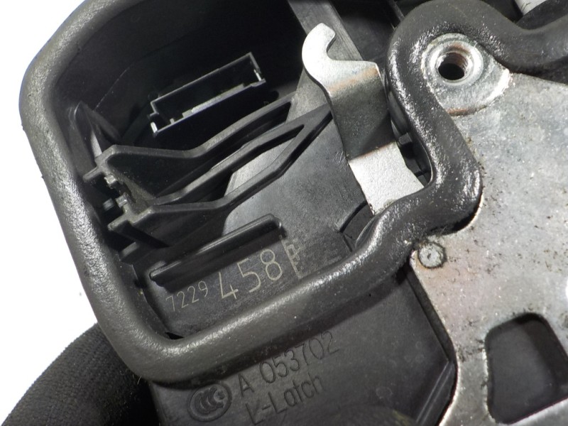 Recambio de cerradura puerta delantera derecha para bmw x1 (e84) sdrive 20d referencia OEM IAM 51217229458 7229458 