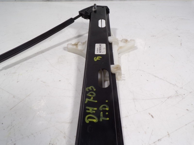 Recambio de elevalunas trasero derecho para seat arona 1.0 tsi referencia OEM IAM 6F0839462A 6F0839462A 