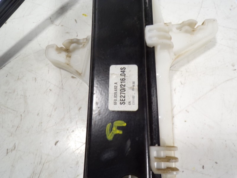 Recambio de elevalunas trasero derecho para seat arona 1.0 tsi referencia OEM IAM 6F0839462A 6F0839462A 