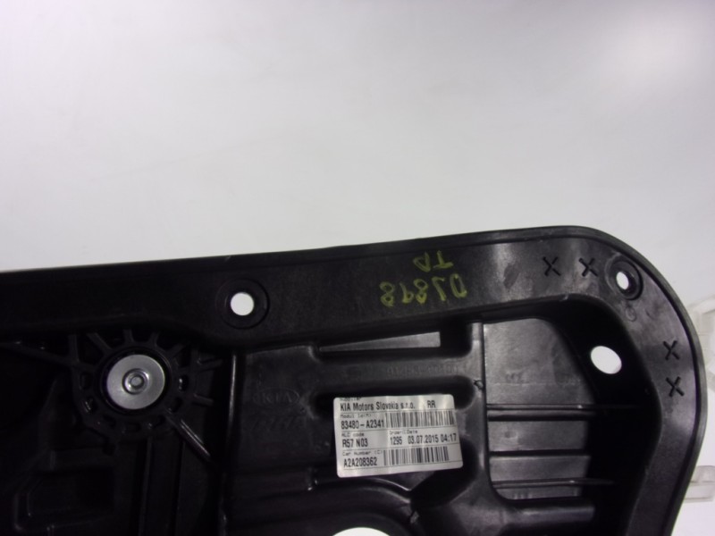 Recambio de elevalunas trasero derecho para kia cee´d 1.6 gdi cat referencia OEM IAM 83481A2010 83480A2341 