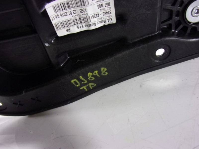 Recambio de elevalunas trasero derecho para kia cee´d 1.6 gdi cat referencia OEM IAM 83481A2010 83480A2341 