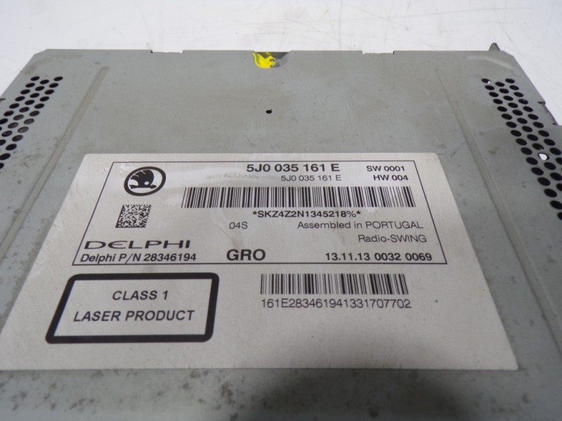 Recambio de sistema audio / radio cd para skoda rapid 1.6 tdi dpf referencia OEM IAM 5J0035161E 5J0035161E 