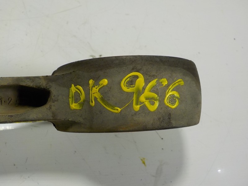 Recambio de soporte cambio para skoda rapid 1.6 tdi dpf referencia OEM IAM 6Q0199851AP  