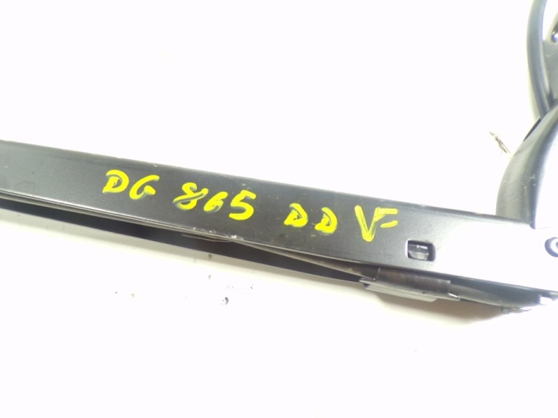 Recambio de brazo limpia delantero derecho para toyota proace city 1.2 12v referencia OEM IAM   