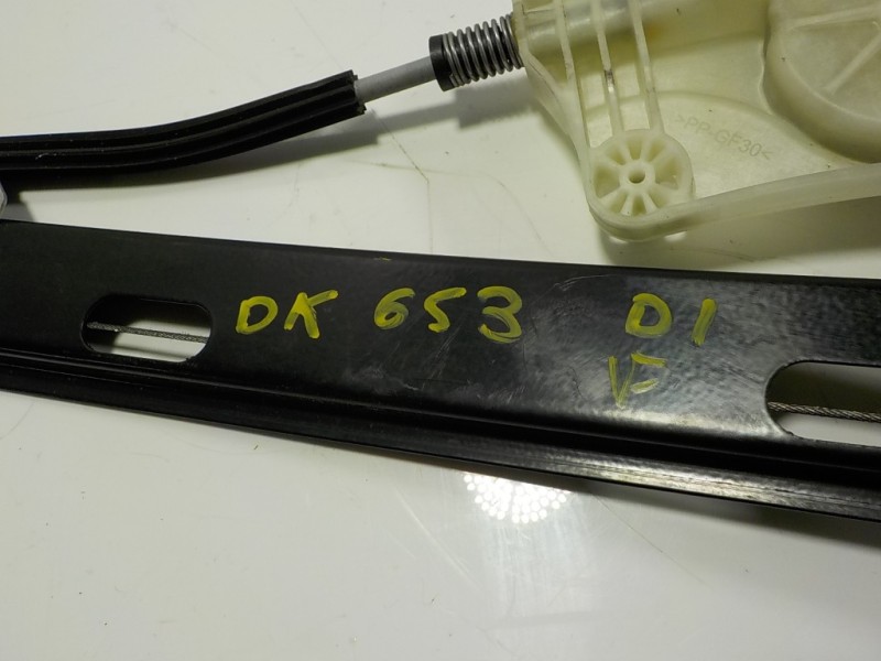 Recambio de elevalunas delantero izquierdo para seat ibiza (kj1) 1.0 referencia OEM IAM 6F0837461C 6F0837461A 