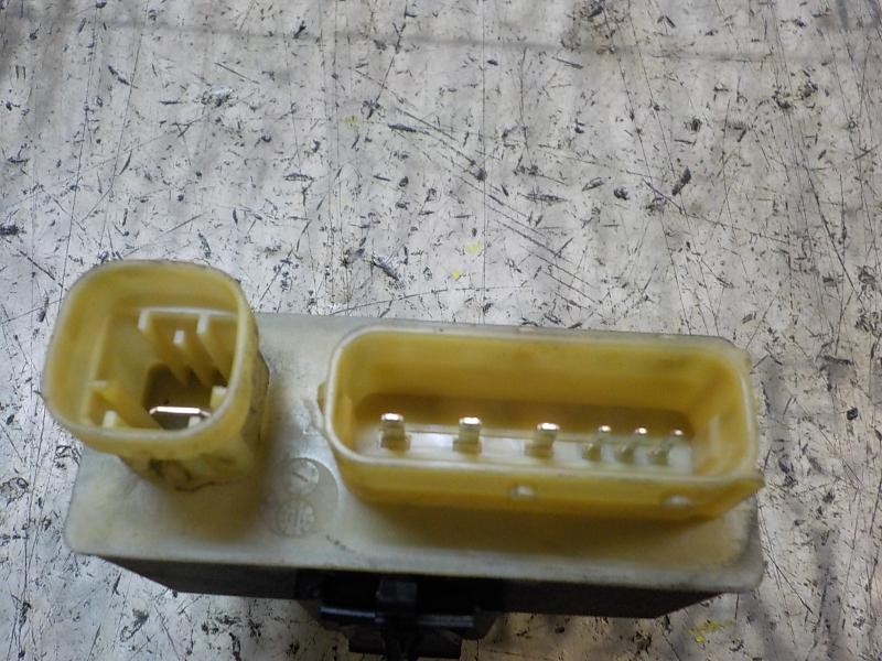 Recambio de caja precalentamiento para peugeot 308 1.6 hdi referencia OEM IAM 6500EJ 9662570880 