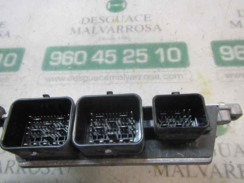 Recambio de centralita motor uce para peugeot 208 1.2 12v vti referencia OEM IAM 1614305080  