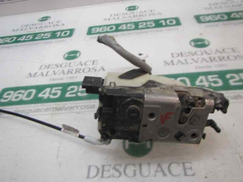 Recambio de cerradura puerta delantera derecha para peugeot 208 1.2 12v vti referencia OEM IAM 9812500780  